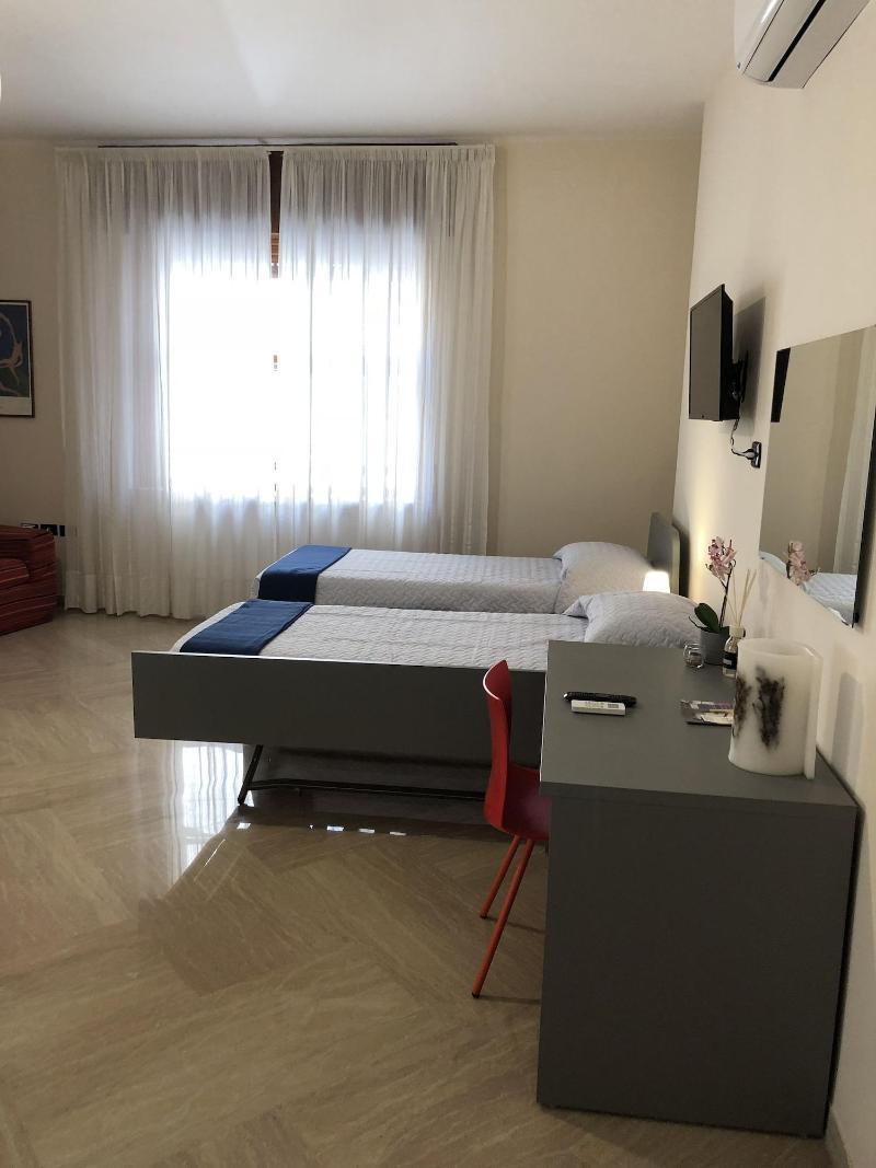 Napoli City Inn Eksteriør bilde